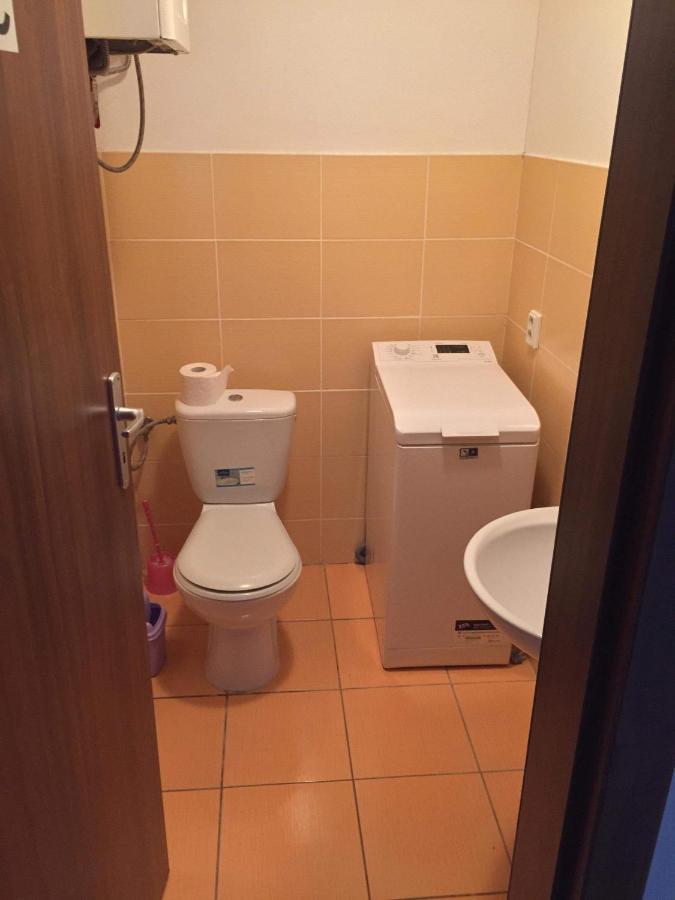 Hostel Fontana Жилина Экстерьер фото